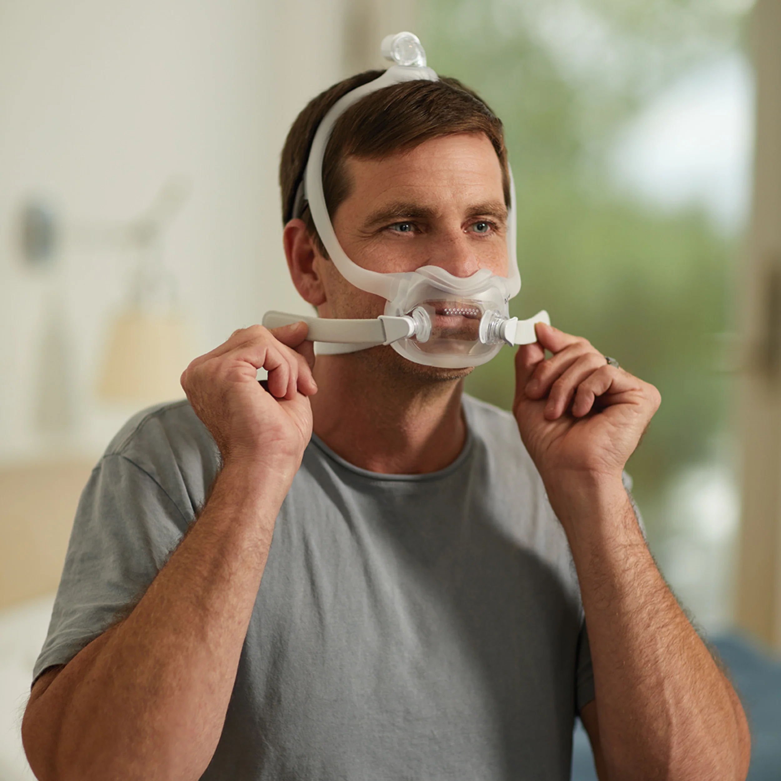 Respironics DreamWear™ Full Hybrid CPAP Mask with Headgear and Fit Pack - Image 9