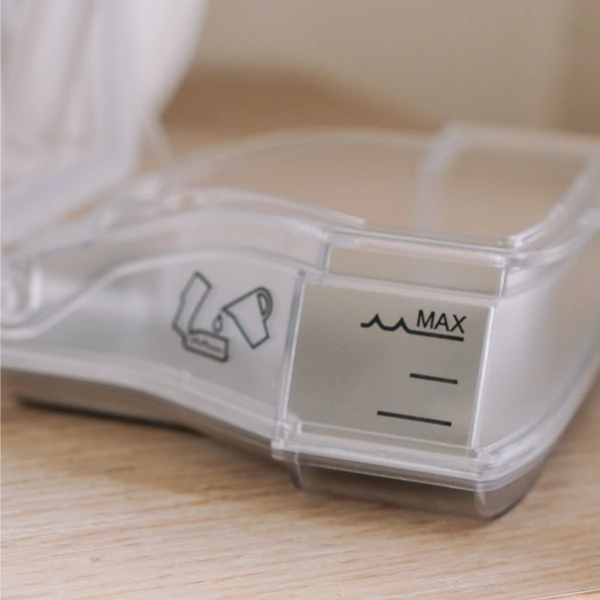 ResMed HumidAir™ Humidification Water Chamber for AirSense™ 10 and AirCurve™ 10 CPAP Machines - Image 6