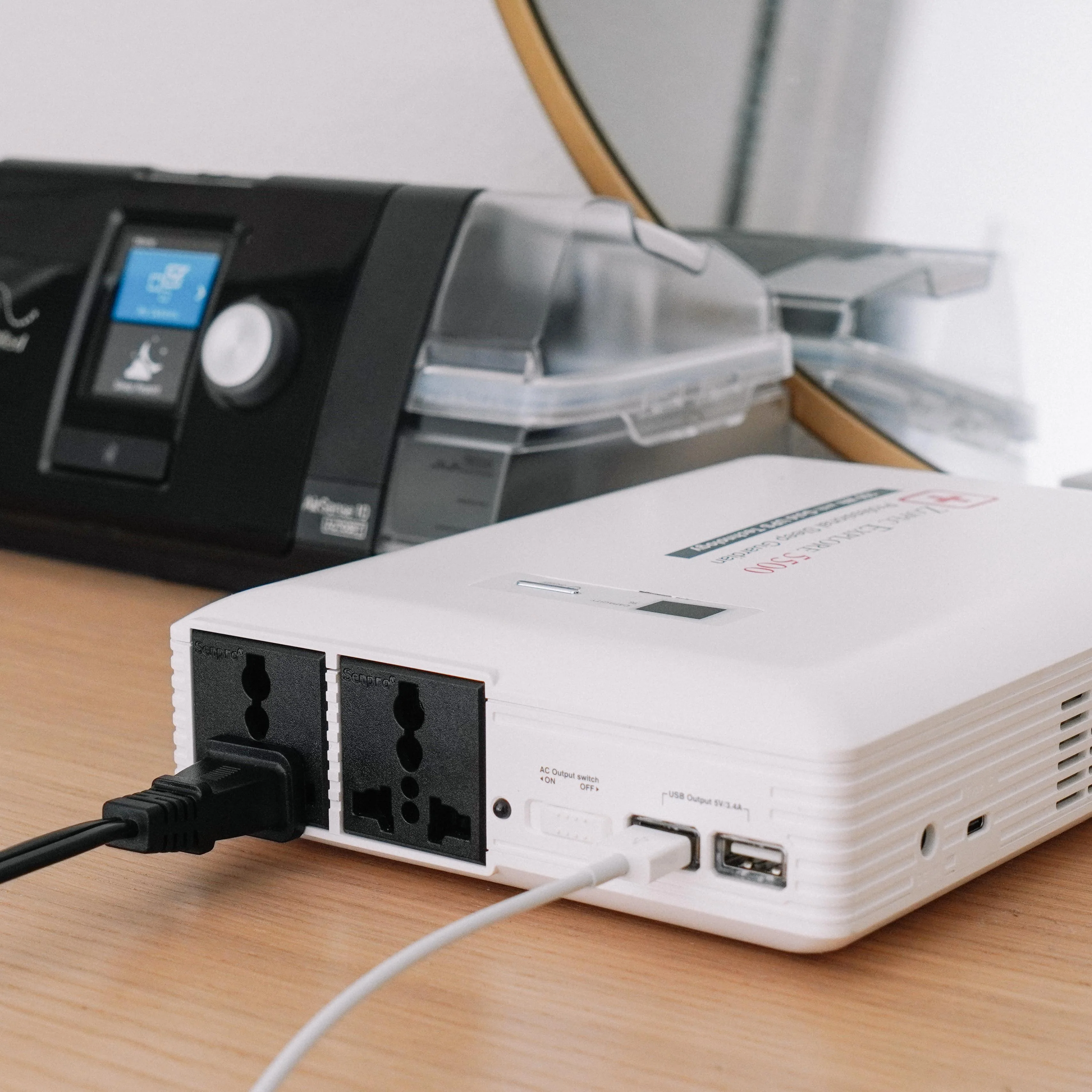 Lofta Explore 5500 CPAP Battery Power Station - Image 3