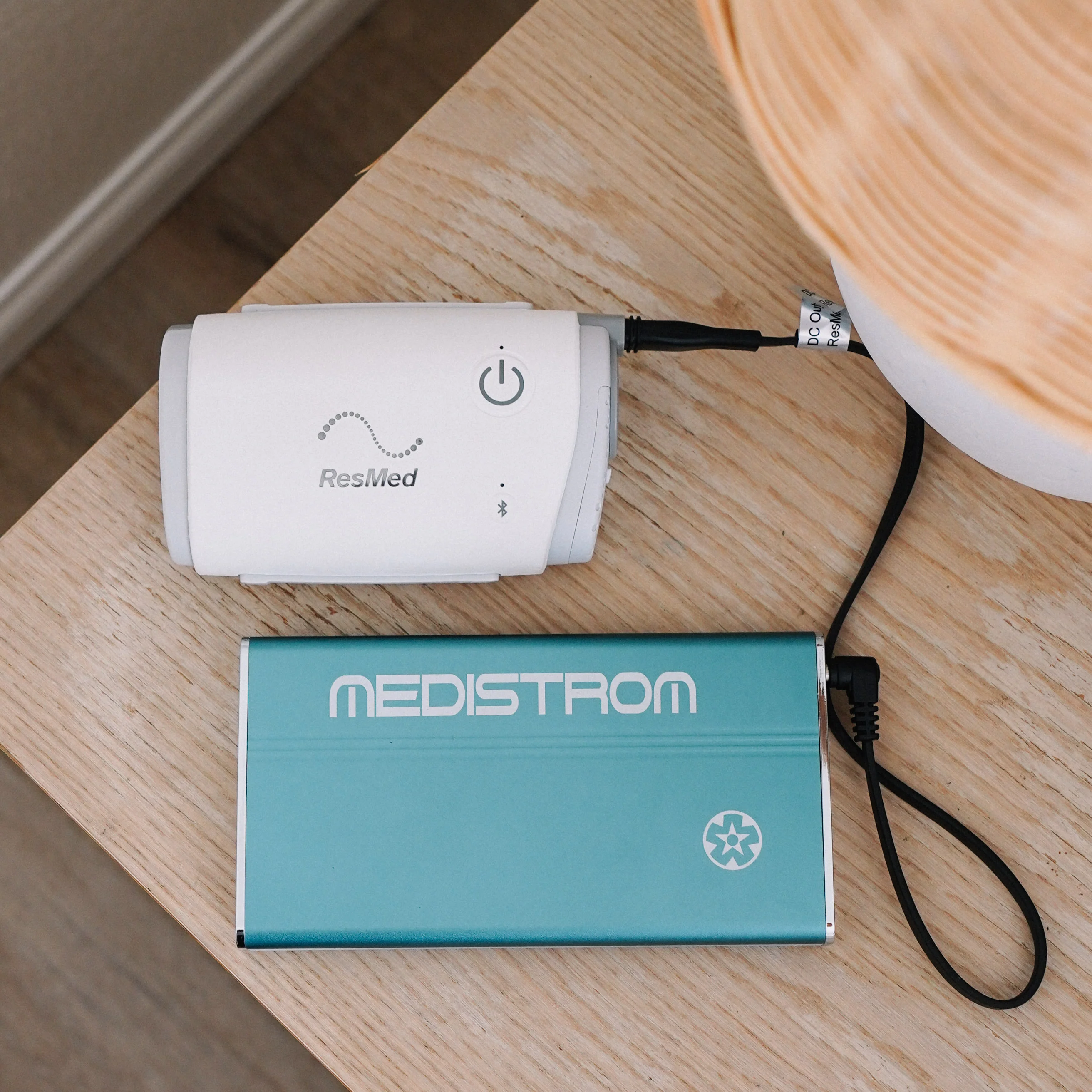 ResMed AirMini™ Battery - Medistrom Pilot-24 Lite - Image 3